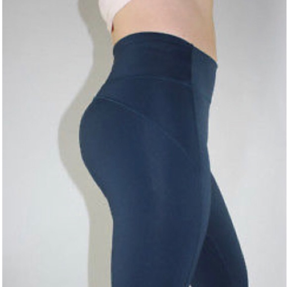 lululemon athletica Pants - lululemon In Movement 7/8 Tight Everlux 25”